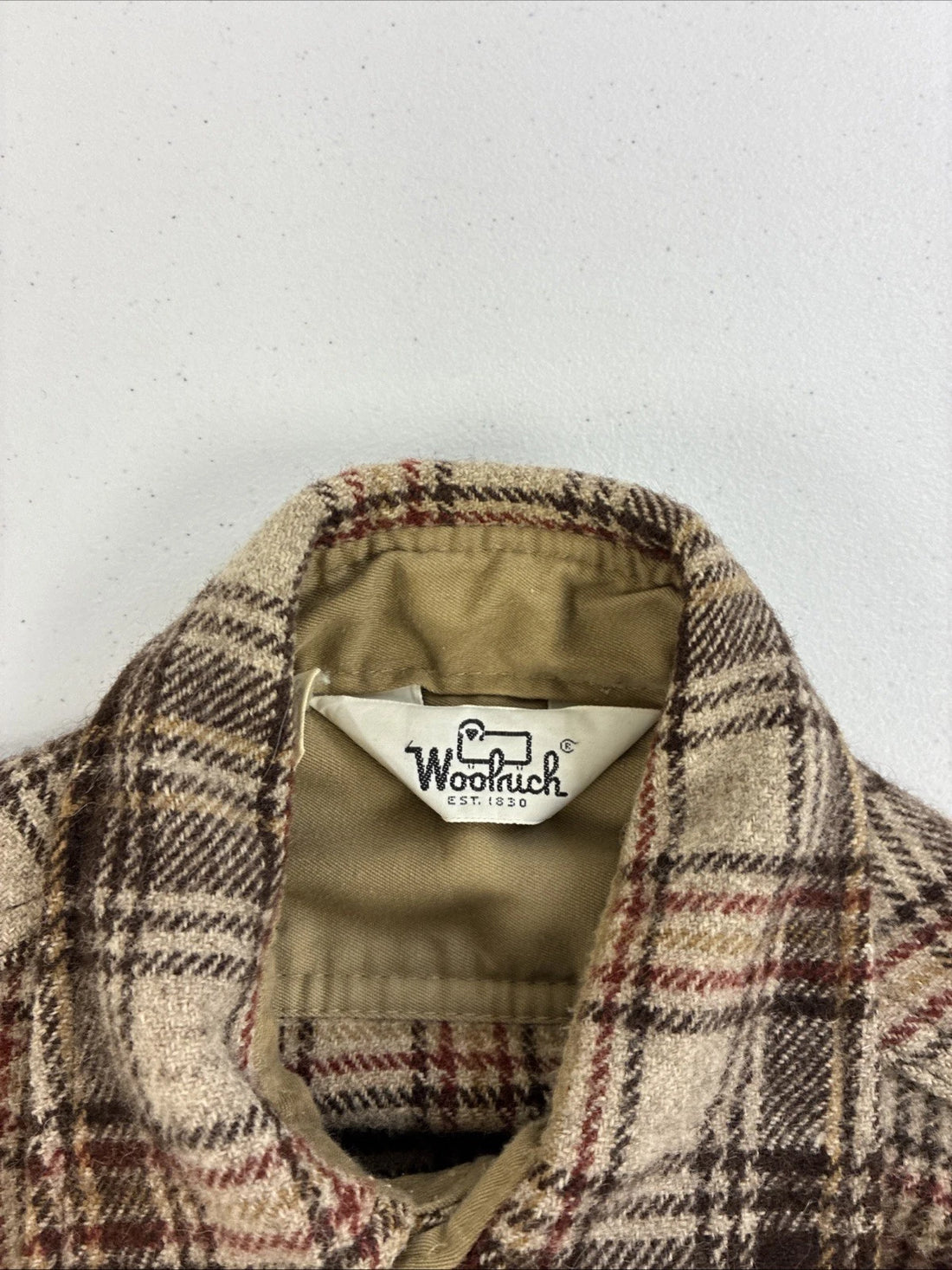 Vintage Woolrich Wool Button Up Shirt Size Medium