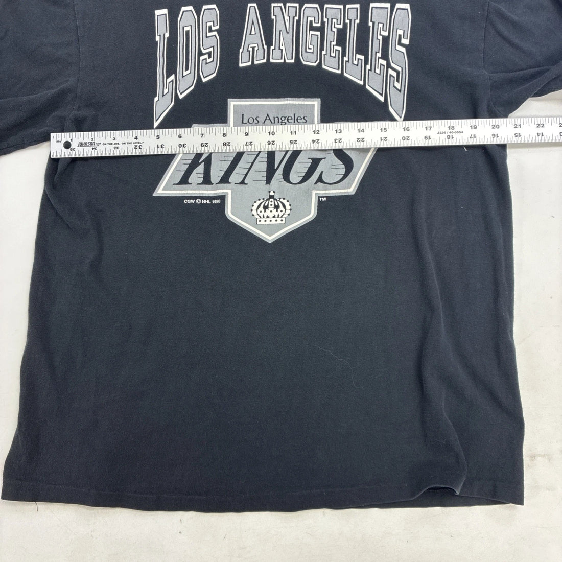 Vintage Los Angeles Kings T-Shirt Size Large 90s NHL