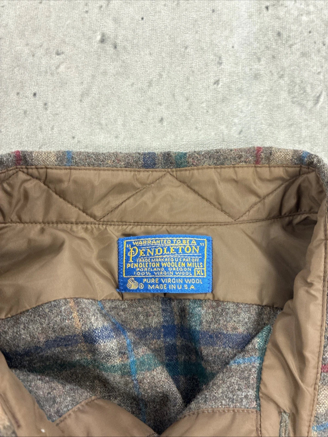 Vintage Pendleton Wool Lodge Button Up Shirt Size XL