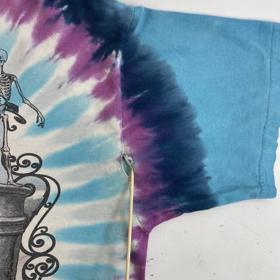 Vintage Grateful Dead Skeleton Roses 30 Years Liquid Blue Tie Dye T-Shirt Medium