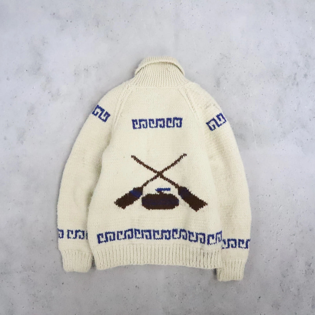 Curling Wool Knit Cowichan Sweater Size Small Vintage