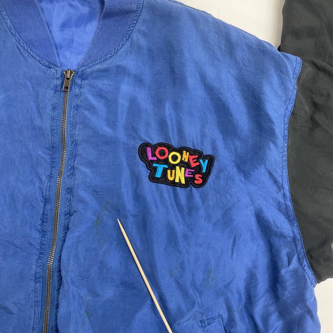 Vintage Looney Tunes Silk Bomber Jacket Size Medium