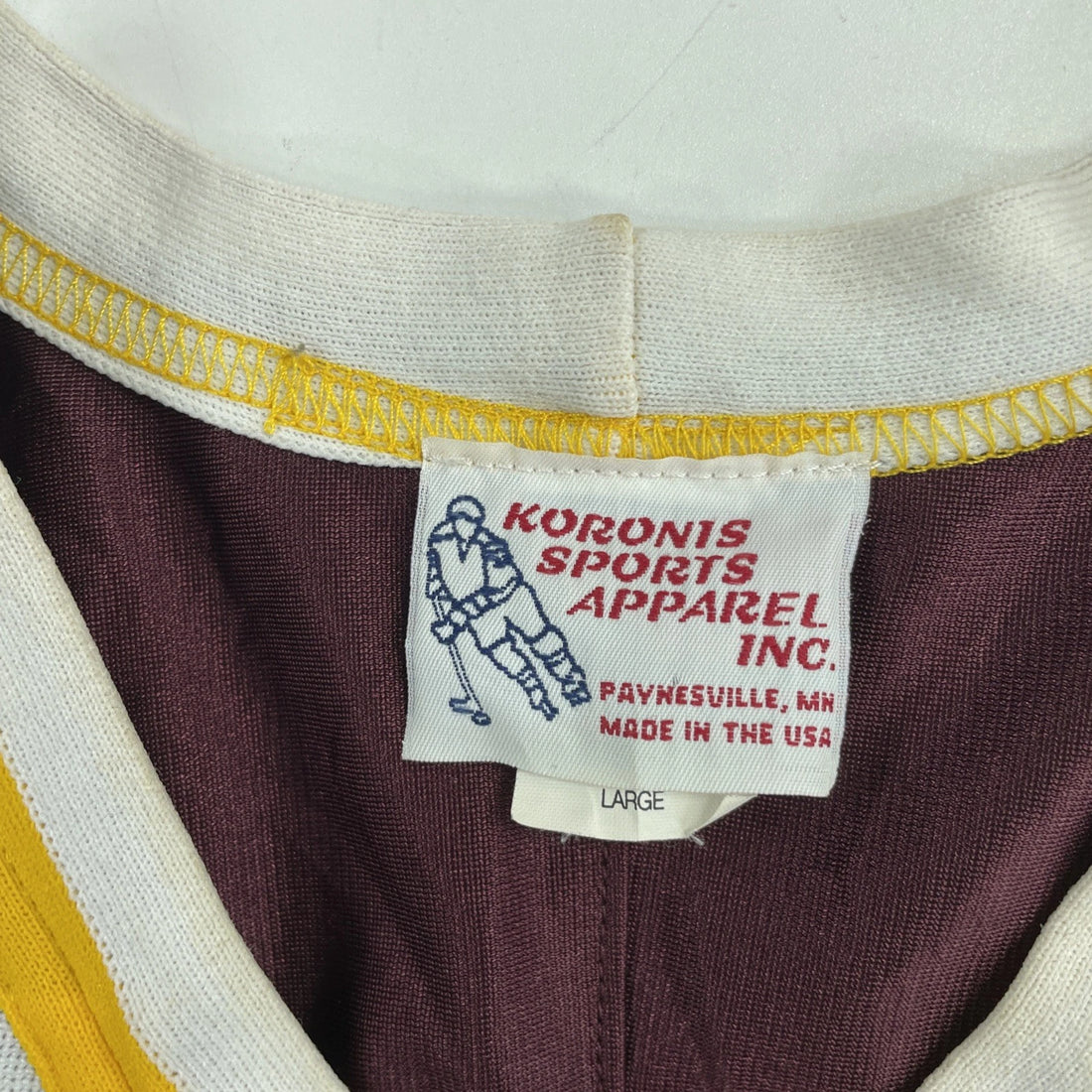 Vintage Minnesota Golden Gophers Hockey Jersey Size Large WCHA NCAA