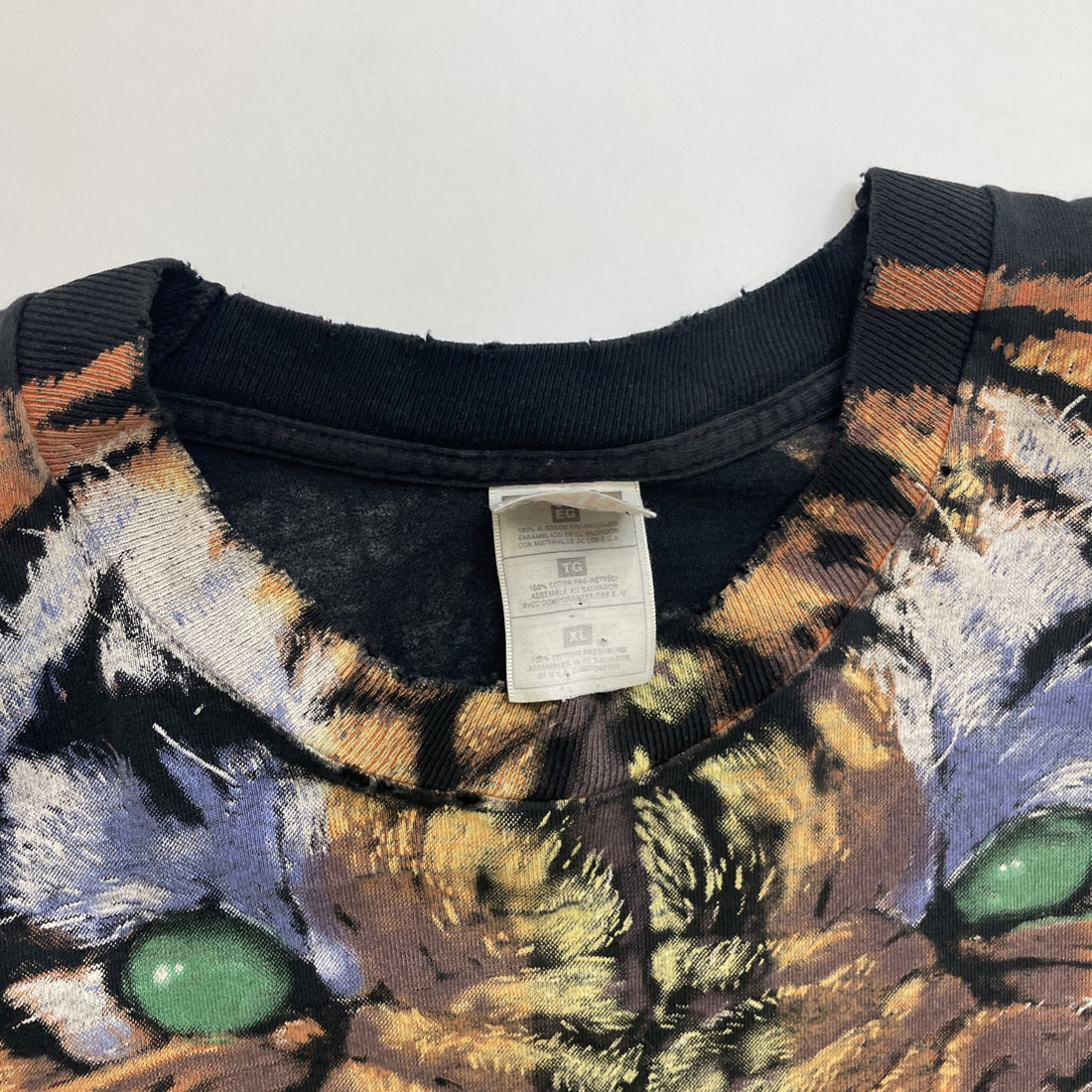 Vintage Tiger Liquid Blue T-Shirt Size XL All Over Print 1995 90s