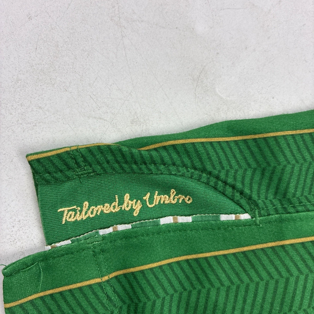 Ireland Umbro Soccer Football Jersey Size 44 FIFA