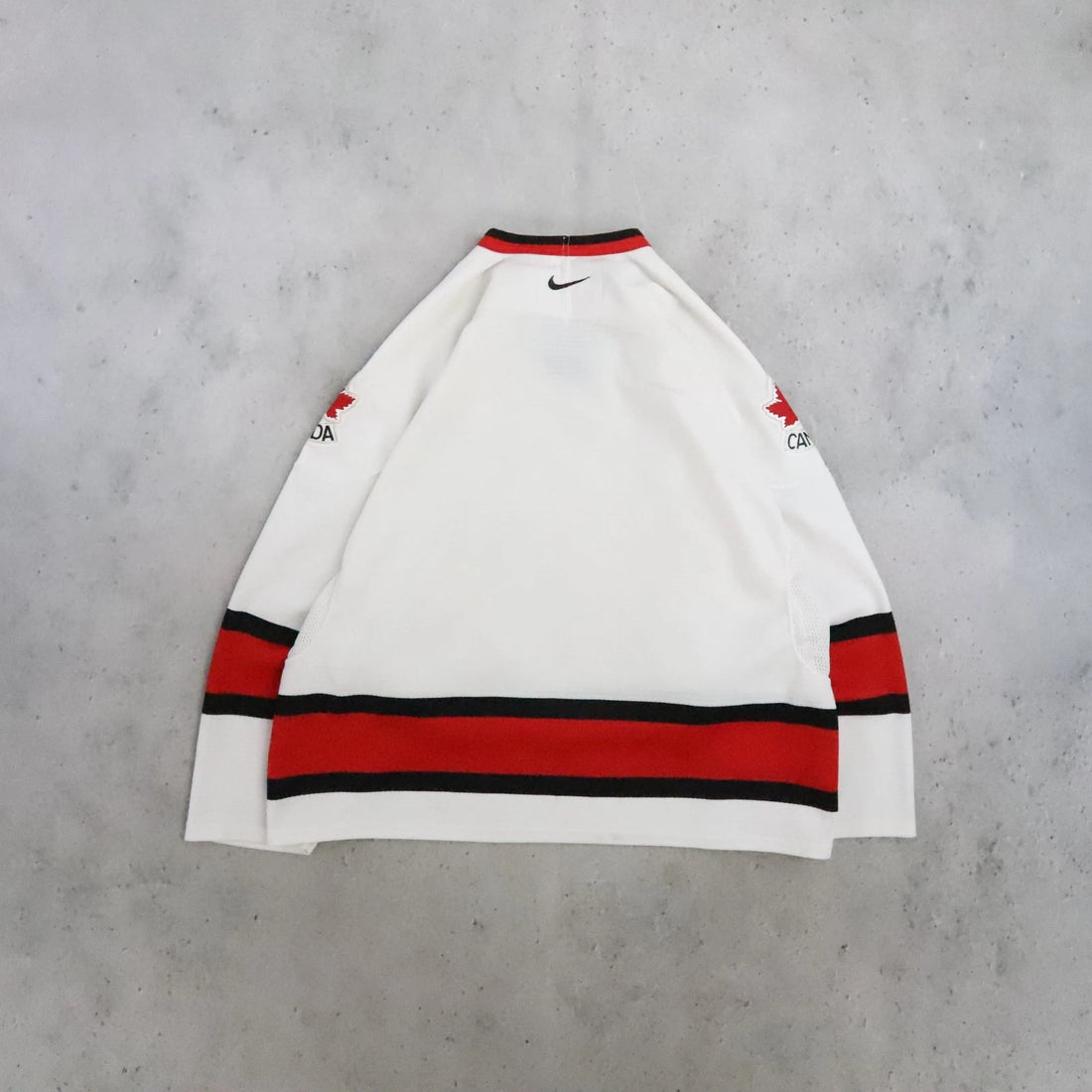 Vintage Team Canada Nike Hockey Jersey Size XL IIHF
