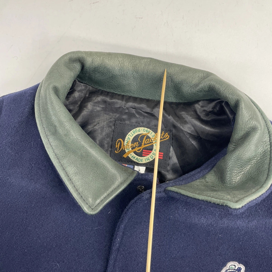 Vintage Seattle Thunderbirds Wool Varsity Jacket Size Large WHL