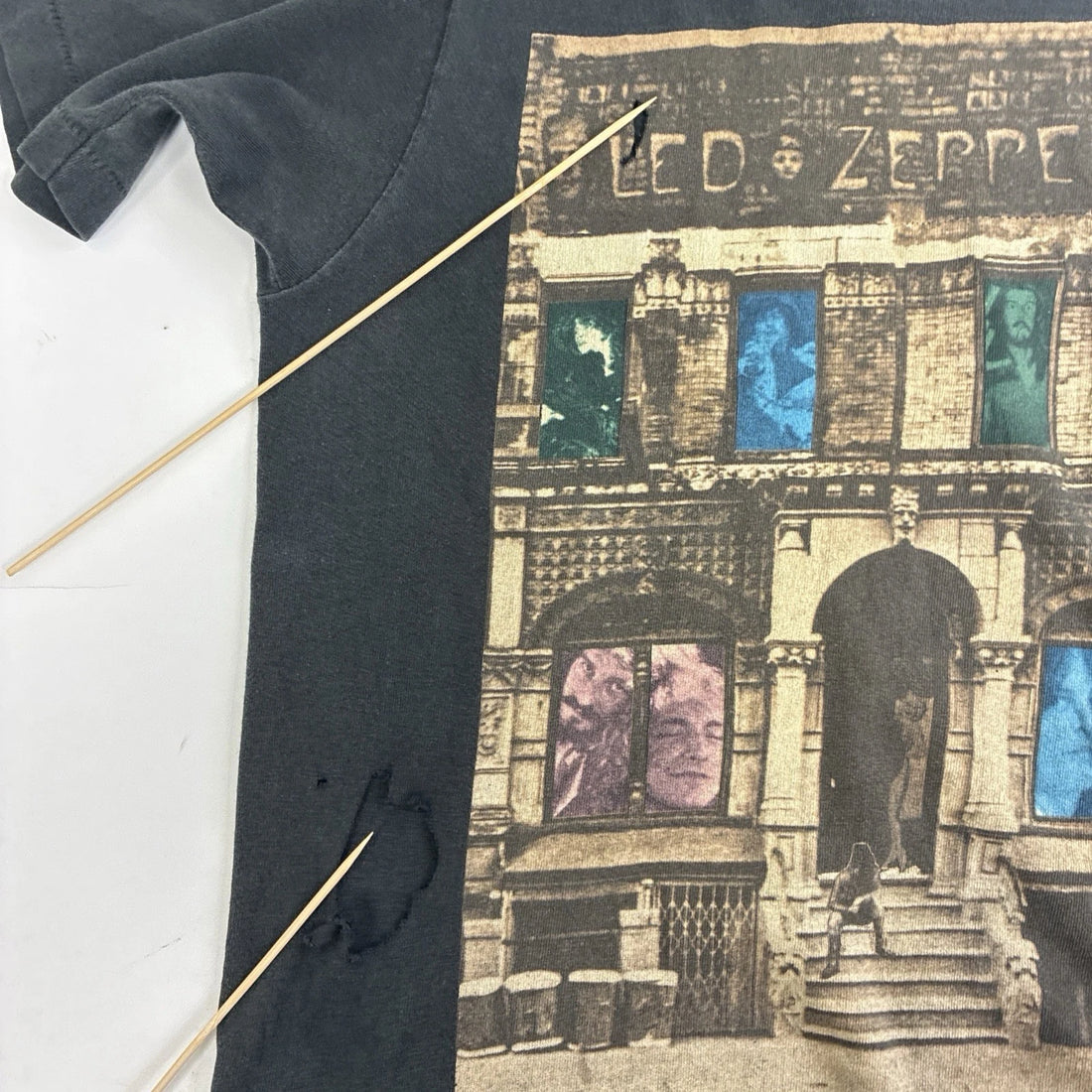 Vintage Led Zeppelin Physical Graffiti T-Shirt Small 1988 80s Distressed