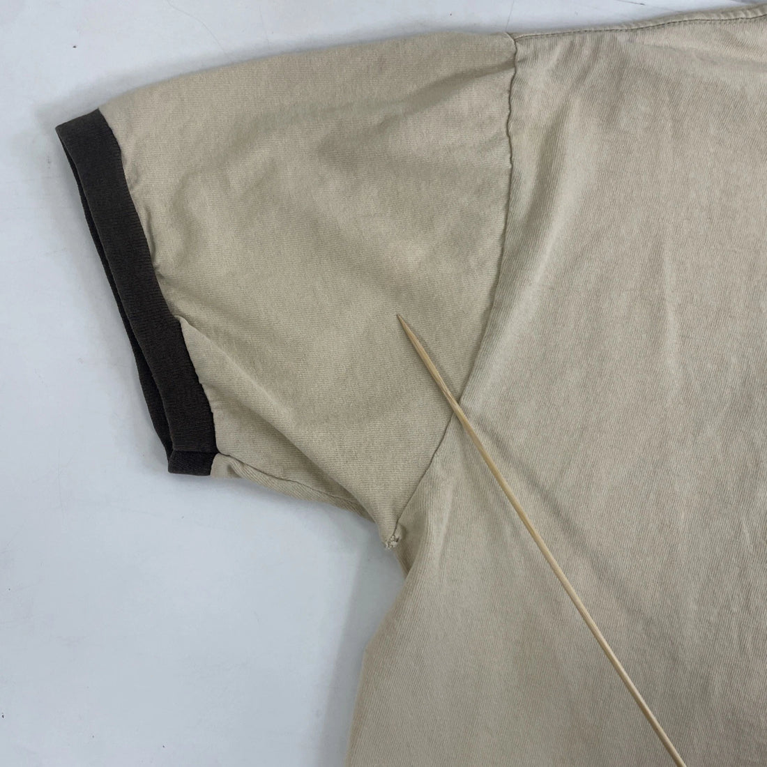 Vintage Quiksilver Ringer T-Shirt Size Medium Brown Y2K