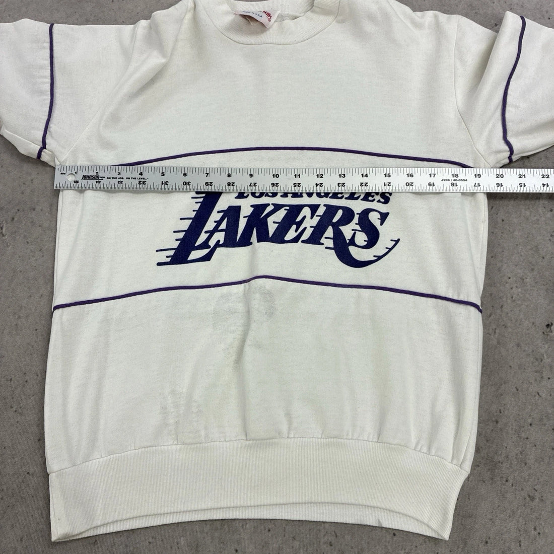 Los Angeles Lakers Nutmeg Crewneck Sweatshirt Size Medium NBA