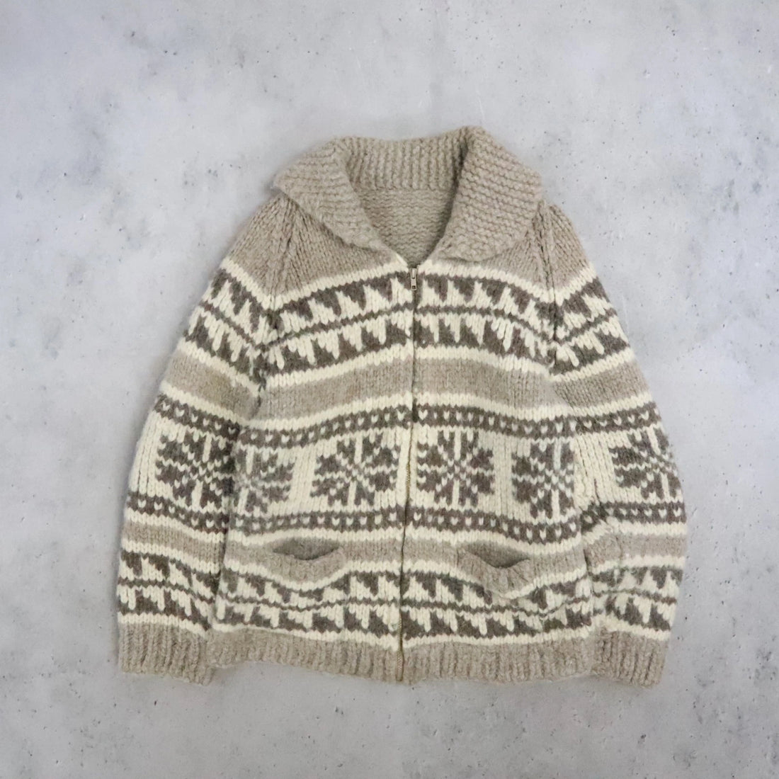 Snowflake Fair Isle Wool Knit Cowichan Sweater Size Medium Vintage