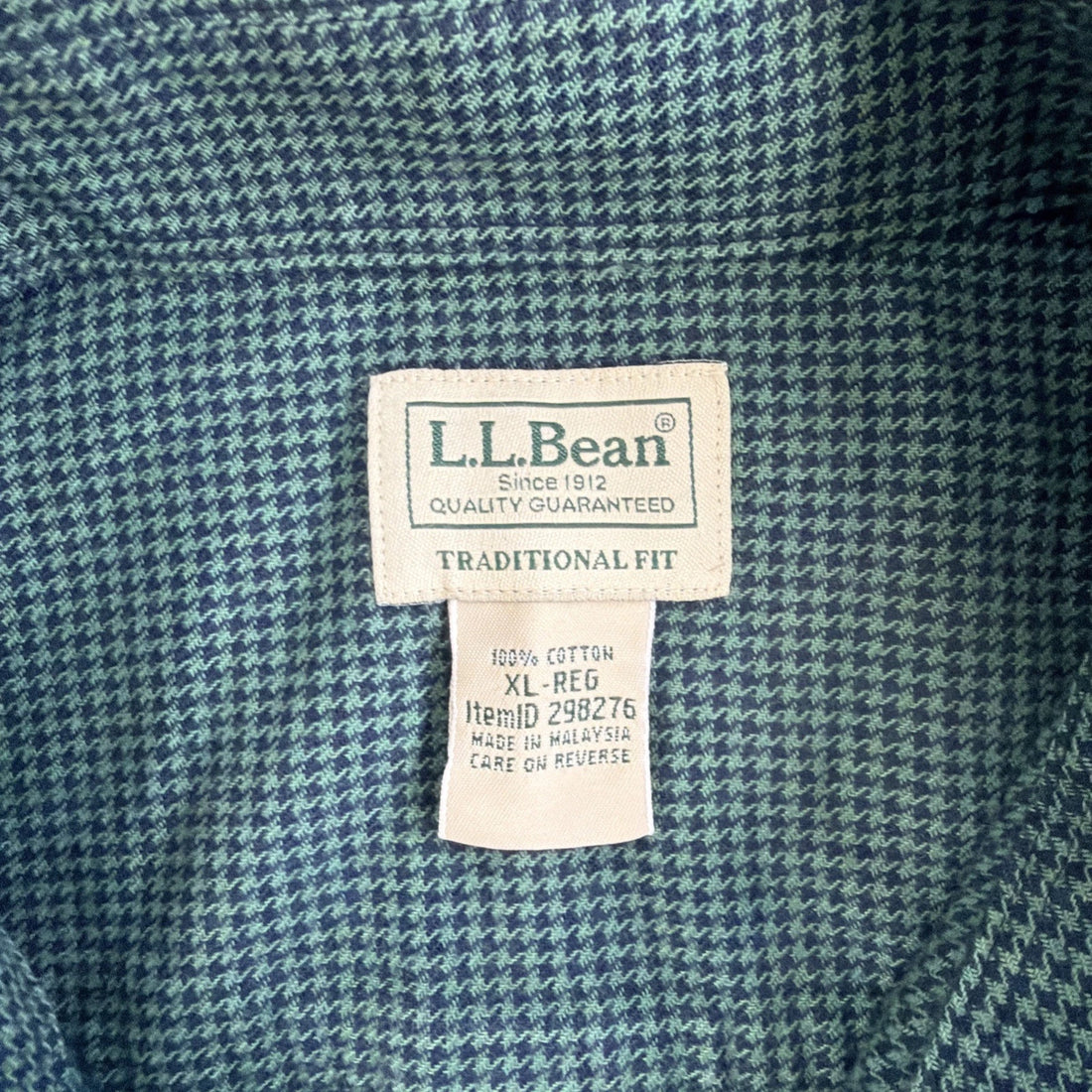 L.L. Bean Houndstooth Button Up Shirt Size XL Green