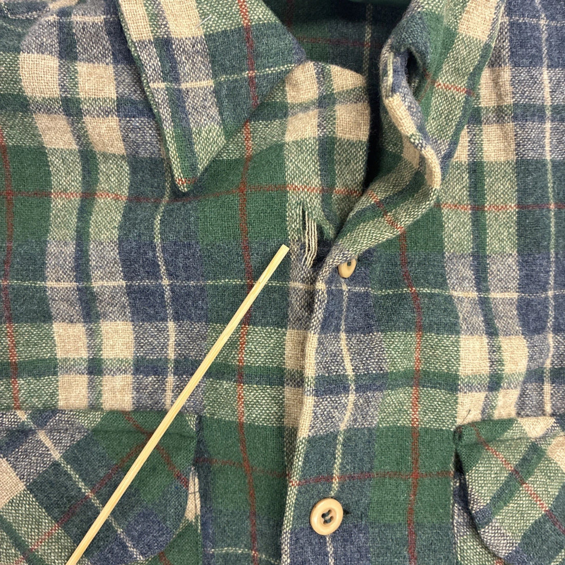 Vintage Pendleton Wool Board Button Up Shirt Size Medium Green Plaid
