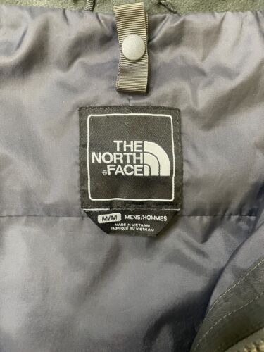 The North Face Windbreaker Light Jacket Size Medium Gray