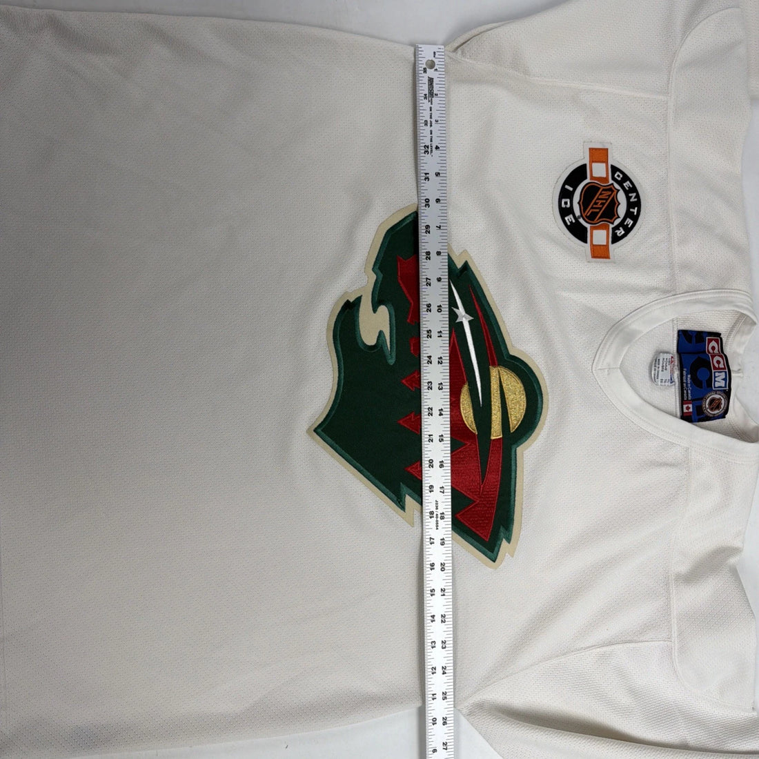 Vintage Minnesota Wild CCM Jersey Size XL Center Ice White NHL