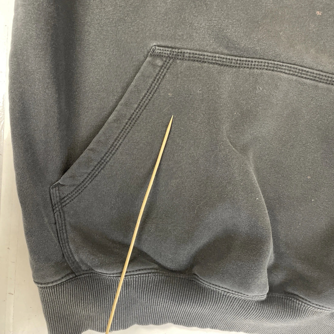 Carhartt Sweatshirt Hoodie Size Medium Black