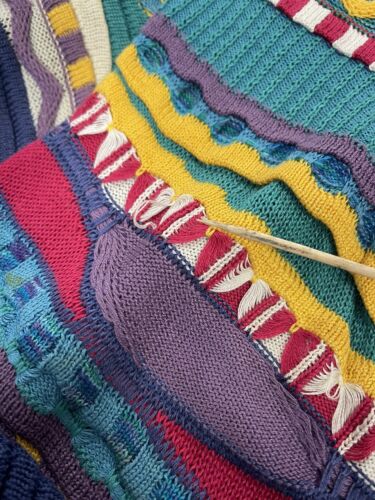 Vintage Tundra 3D Knit Crewneck Sweater Size Large Coogi Style Multicoloured