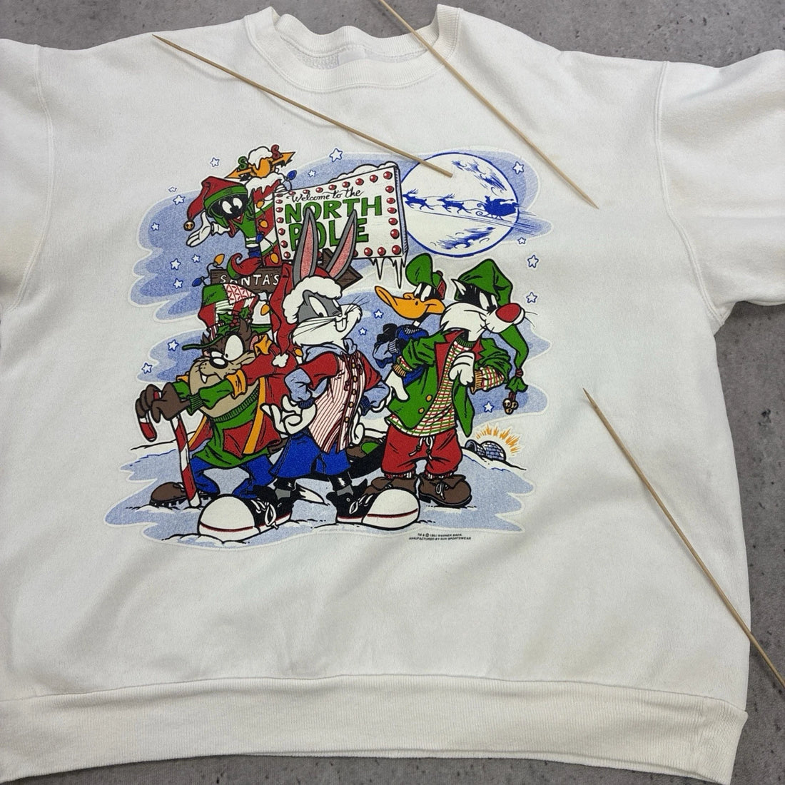 Bugs Bunny Looney Tunes Christmas Crewneck Sweatshirt Size Large