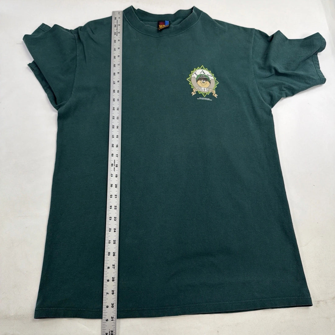 Vintage Taz Travel & Safari T-Shirt Size Large 1994 90s