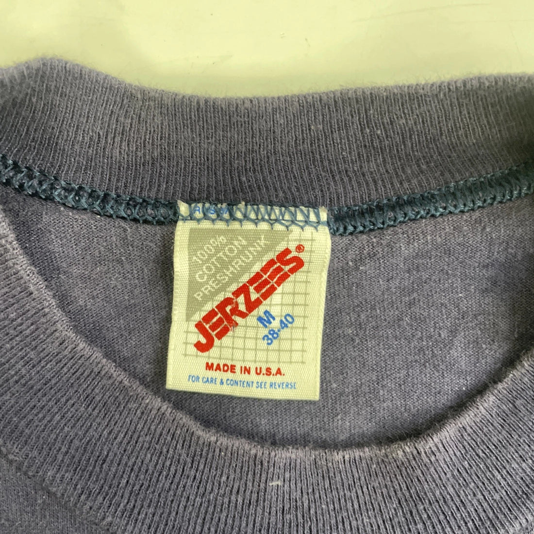 Vintage Michigan Wolverines T-Shirt Size Medium 90s NCAA