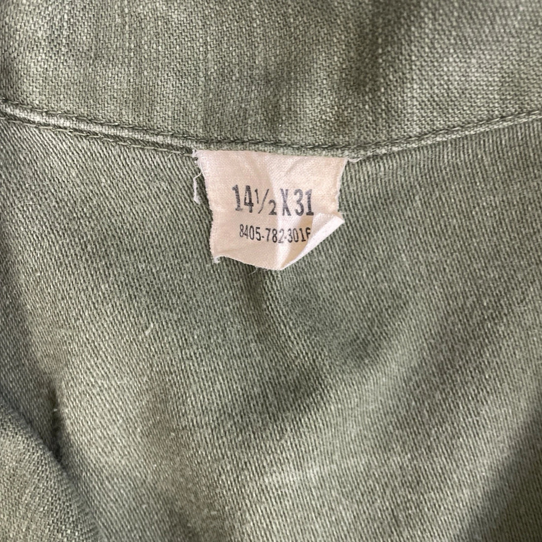 Vintage U.S. Army Military Button Up Shirt Size 14 1/2 X 31