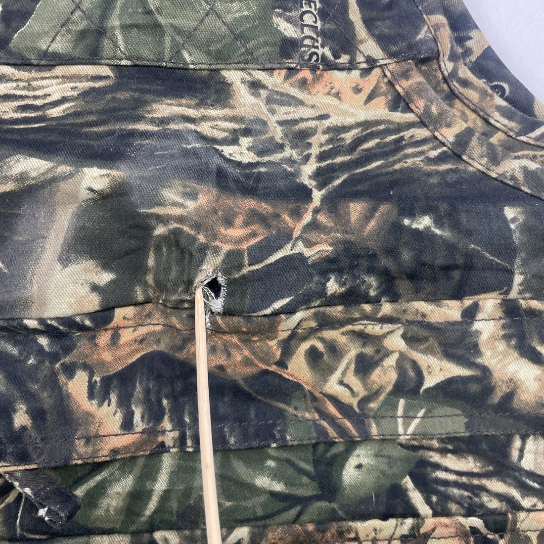 Cabela's Seclusion 3D Camo Hunting Vest Jacket Size XL