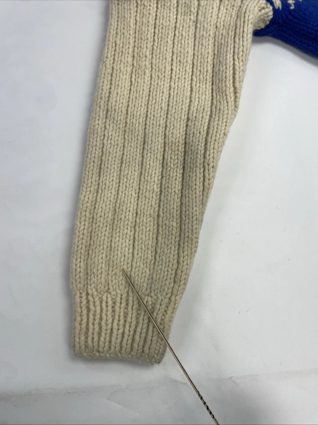 Vintage Quebec Fleur De Lis Wool Knit Sweater Size Large