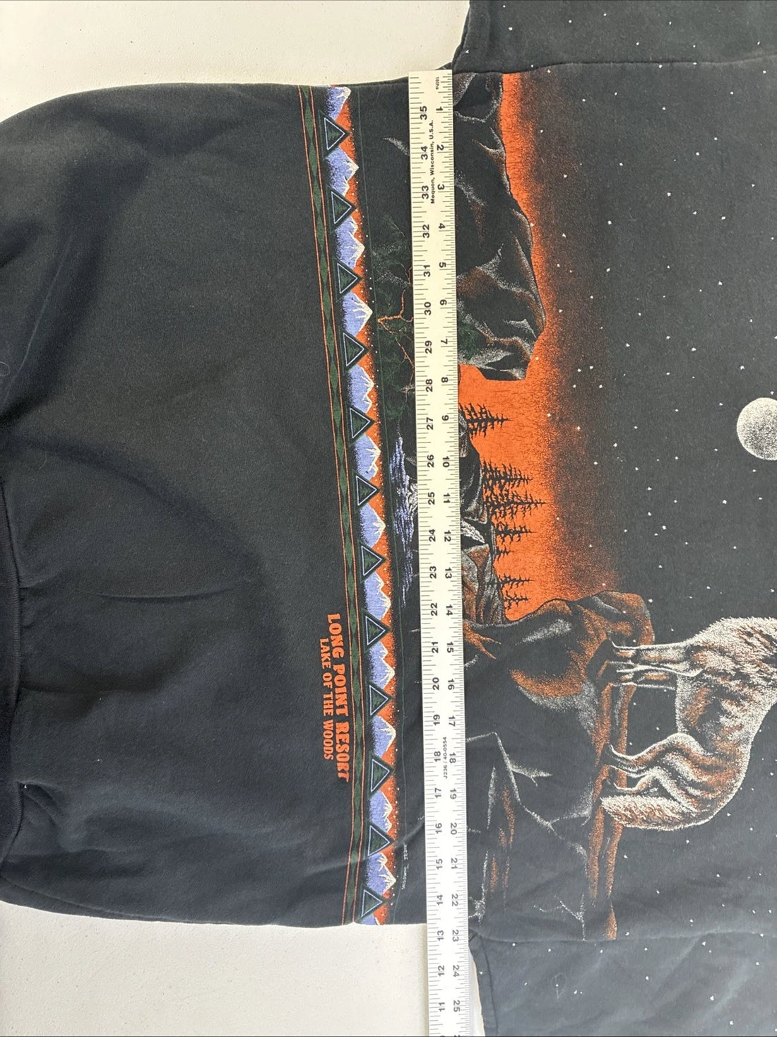 Vintage Wolf Howl Aztec Sweatshirt Size Large/XL Nature Animals All Over Print