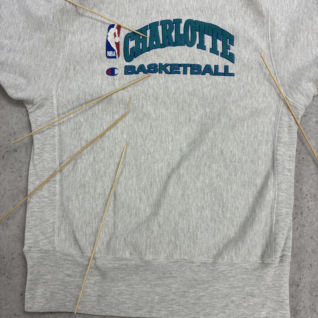 Vintage Charlotte Hornets Champion Reverse Weave Sweatshirt Large 90s NBA