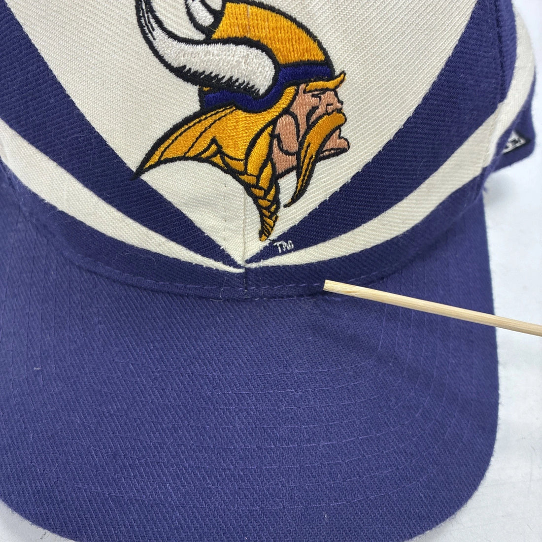Vintage Minnesota Vikings Wool Apex One Snapback Hat OSFA NFL