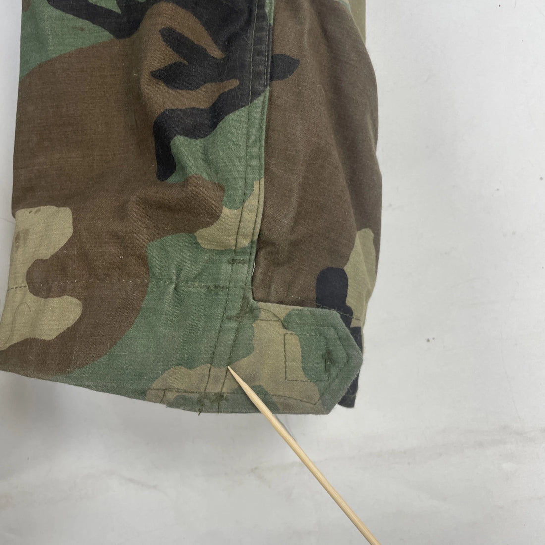 Vintage Military Army Cold Weather Camo Field Coat Jacket Size Medium