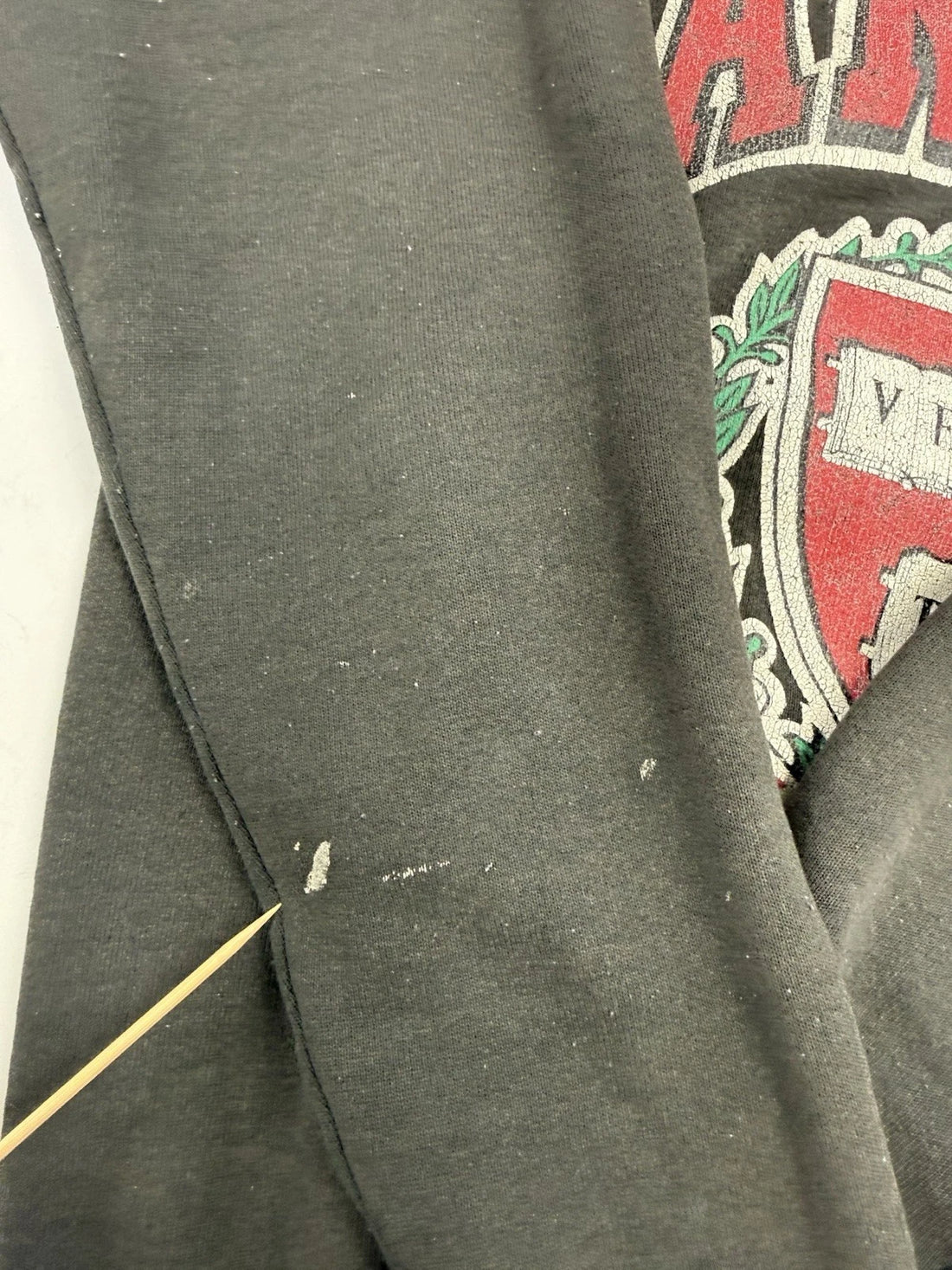 Vintage Harvard Crimson Crest Crewneck Sweatshirt Size Large 80s 90s NCAA