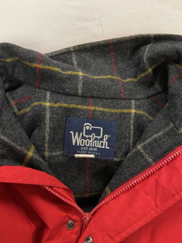 Vintage Woolrich Coat Jacket Size Medium Red Plaid Wool Lined 70s 80s