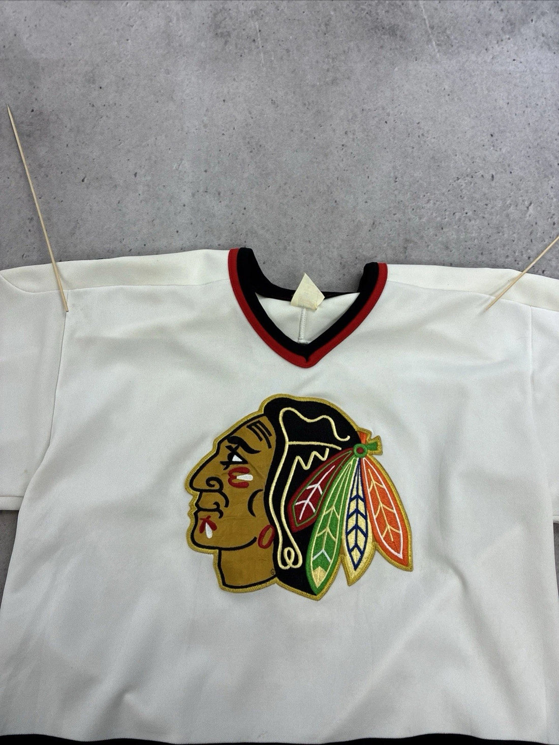 Vintage Chicago Blackhawks CCM Jersey Size Large NHL