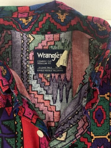 Vintage Wrangler Button Up Shirt Size 15-33 Aztec Cowboy Western