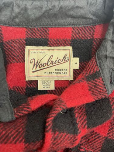 Vintage Woolrich Wool Button Up Shirt Size Large Red Buffalo Plaid