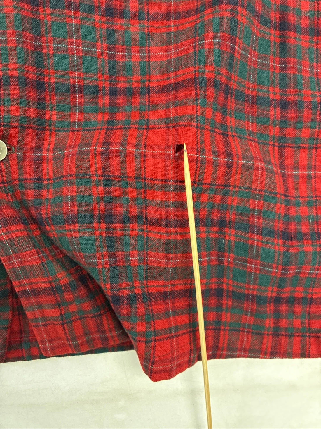 Vintage Pendleton Wool Board Button Up Shirt Size Medium Plaid