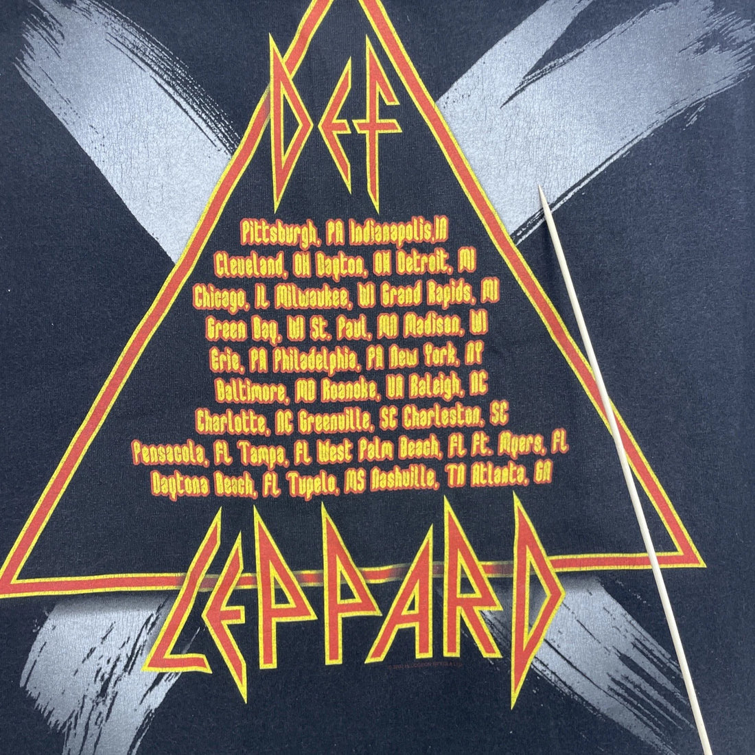 Vintage Def Leppard Tour T-Shirt Size Large Band Tee 2002