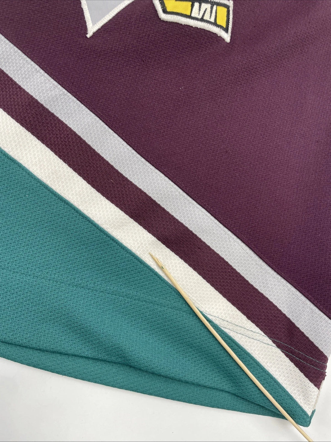 Vintage Anaheim Mighty Ducks Starter Jersey Youth Size Large/XL NHL