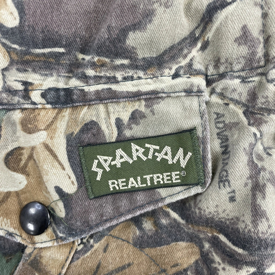 Vintage Advantage Camo Bomber Jacket Size XL