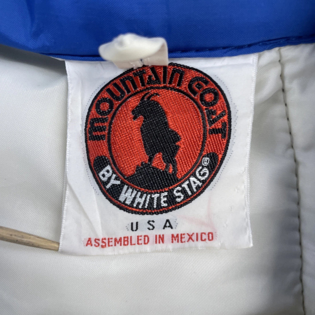 Vintage Mountain Goat White Stag Puffer Vest Jacket Size Small Insulated