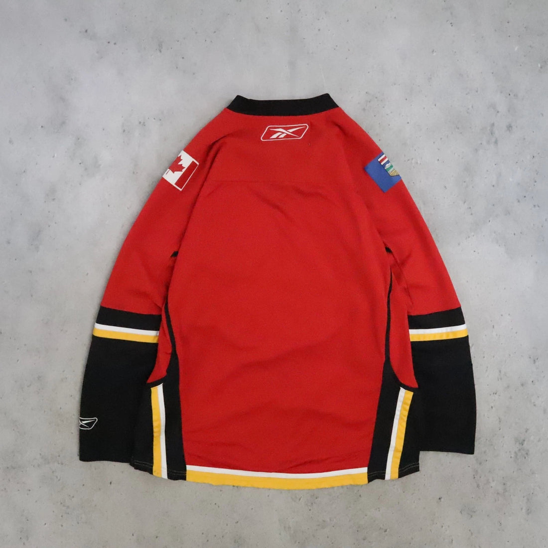 Calgary Flames Reebok Jersey Size XL NHL