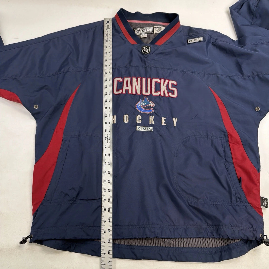 Vancouver Canucks Pullover Windbreaker Light Jacket Size Large Blue NHL