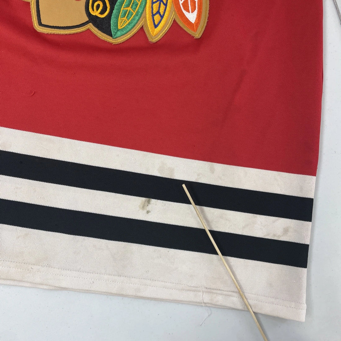 Vintage Chicago Blackhawks CCM Jersey Size Medium NHL