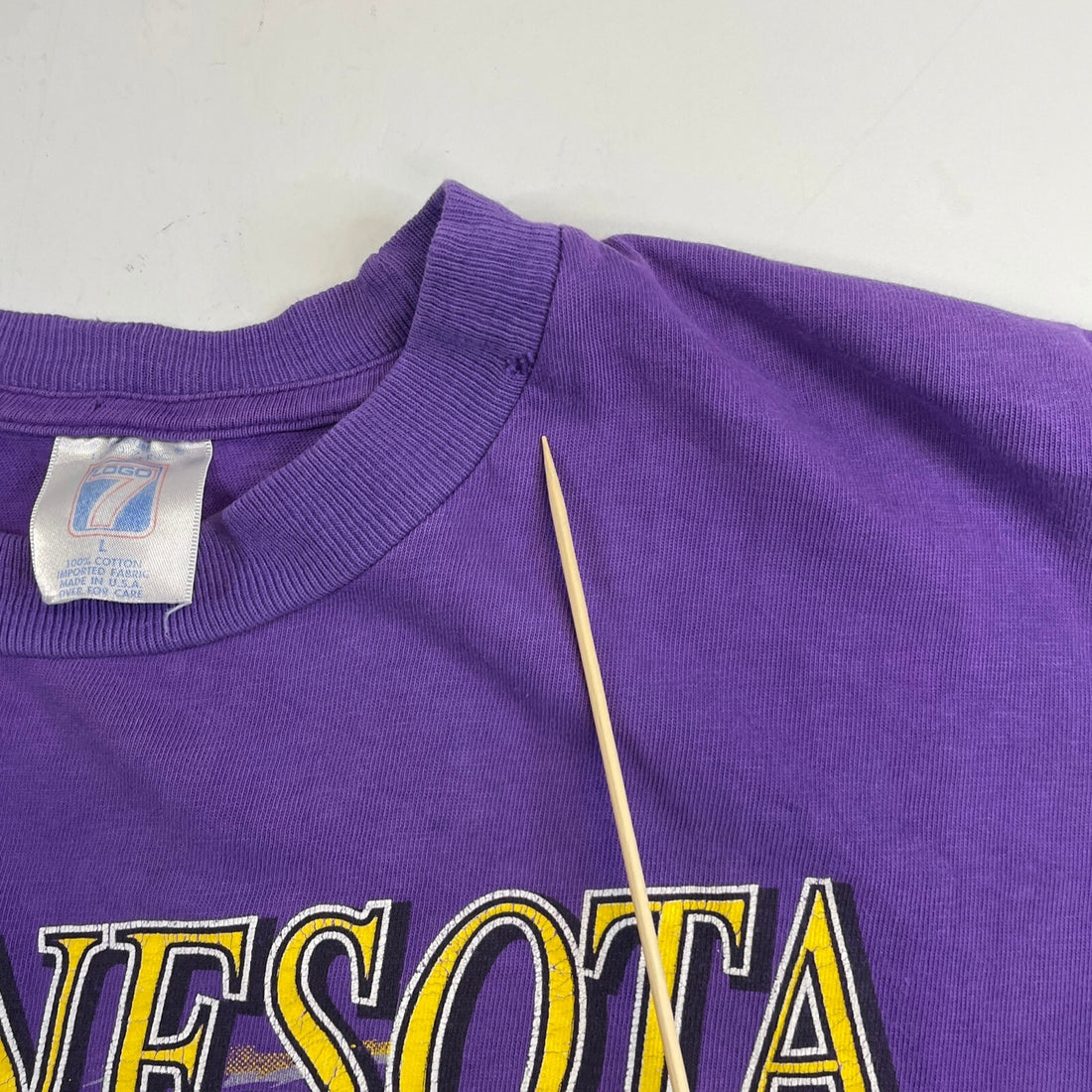Vintage Minnesota Vikings T-Shirt Size Large 1994 90s NFL