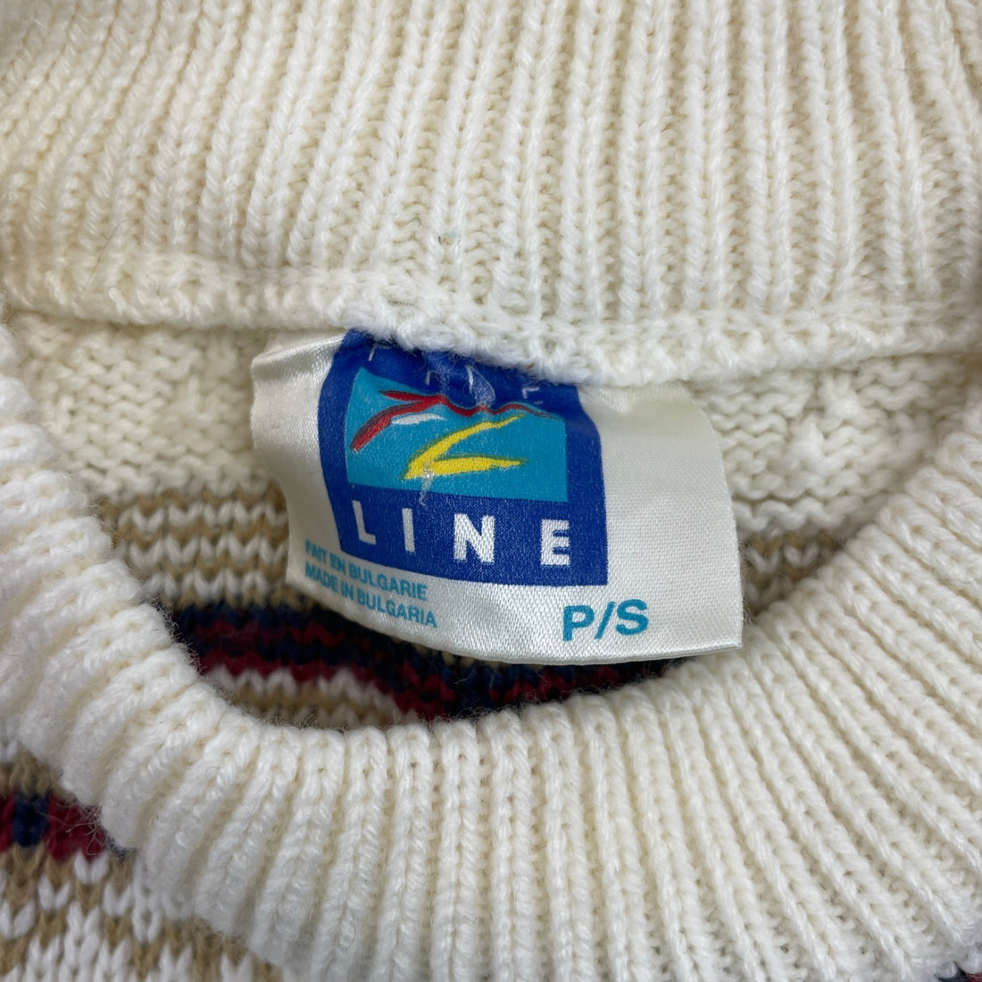 Vintage Fine Line Wool Knit Sweater Size Small White Fair Isle