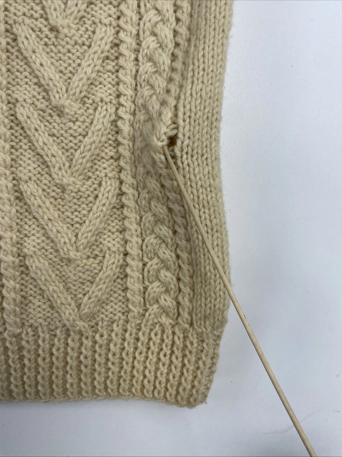 Vintage Gaeltarra Wool Cable Chunky Fisherman Knit Sweater Size 42 Ireland