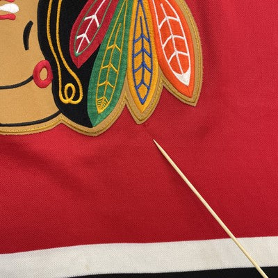 Vintage Chicago Blackhawks CCM Jersey Size Large NHL
