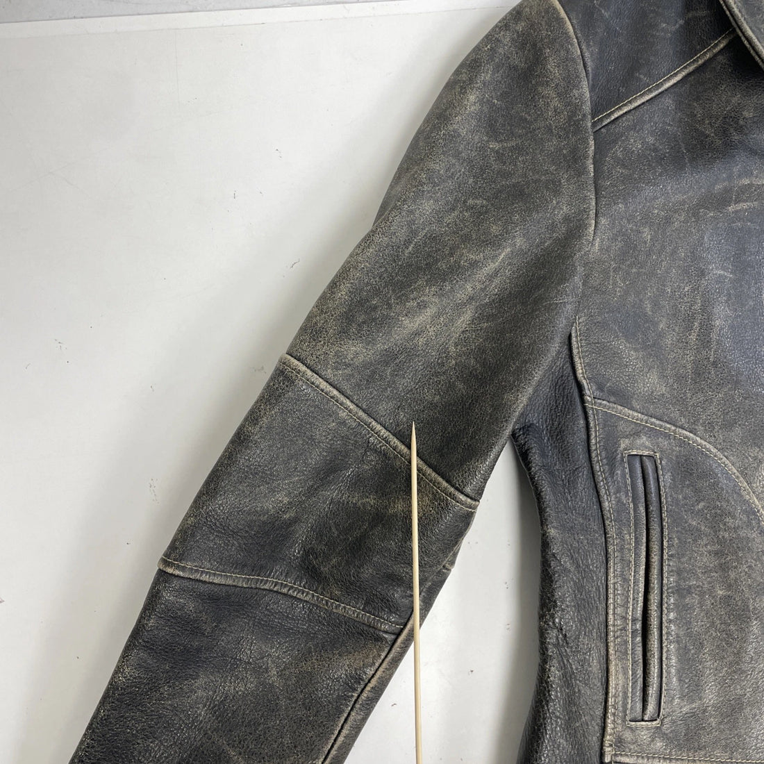 Danier Leather Jacket Size Medium