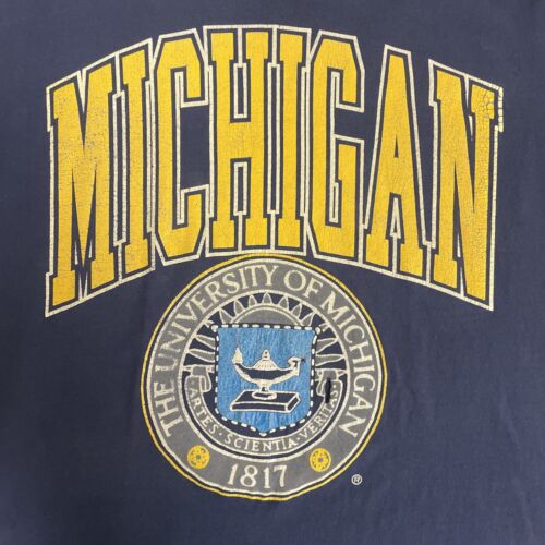 Vintage Michigan Wolverines Crest T-Shirt Size Large 90s NCAA